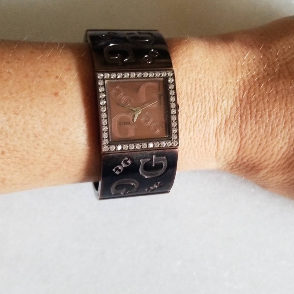 GUESS Ladies Watch - Picture 6 of 7